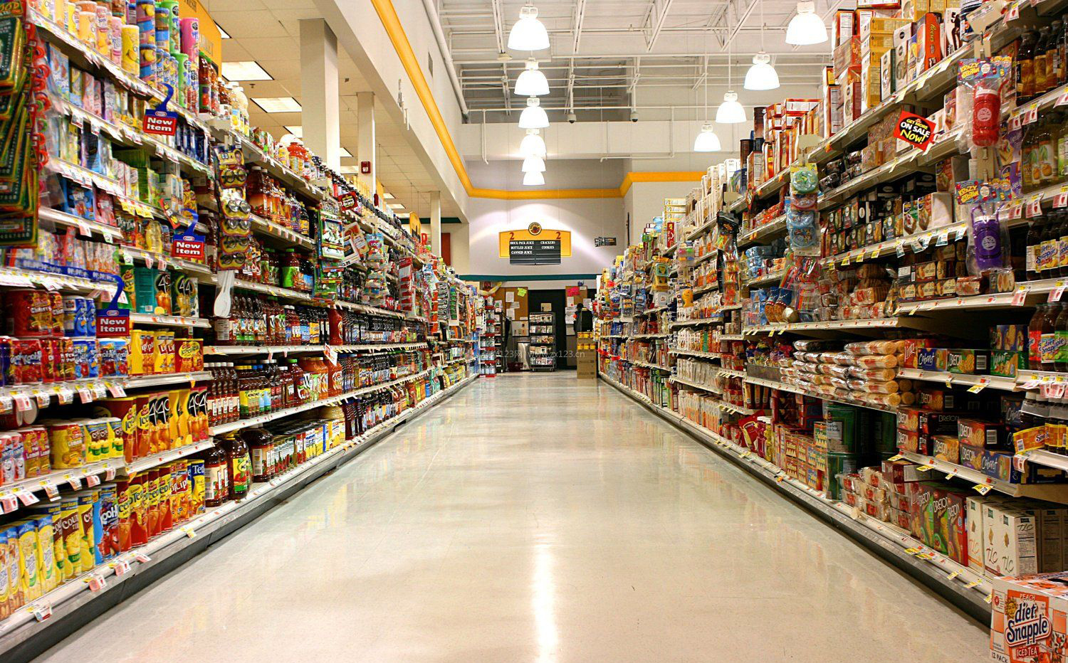 أحدث مدونات الشركة حول تحديثات متسارعة في محلات السوبر ماركت الروسية الكبرى ونمو مطرد في الطلب على رفوف العرض ذات الجانبين المزدوج